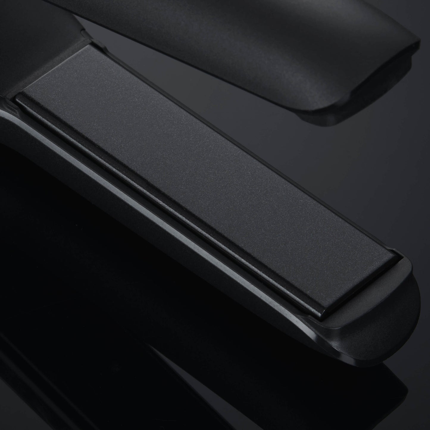 Ghd Unplugged™ Cordless Hair Straightener Matte Black