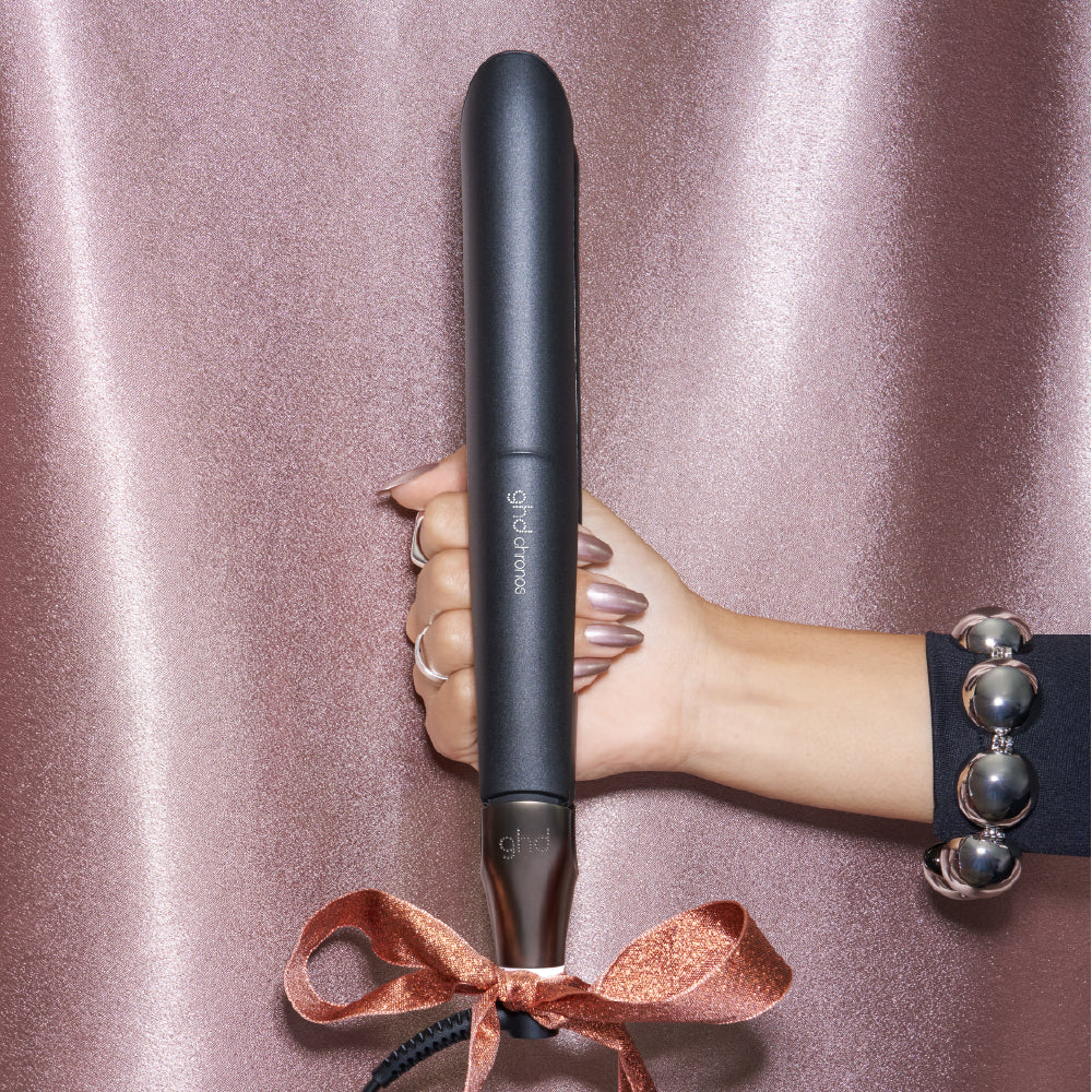 GHD CHRONOS™ GIFT SET WITH BAG AND PADDLE BRUSH IN BLACK