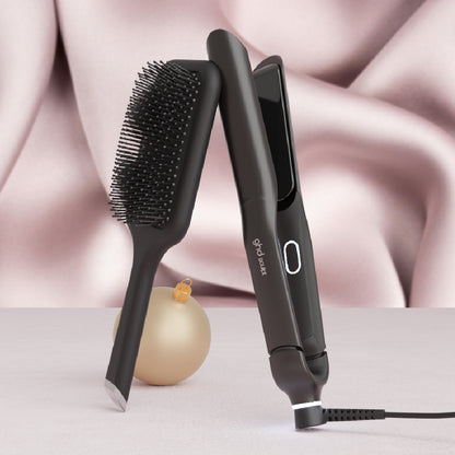 GHD SCULPT INTERACTIVE HAIR STRAIGHTENER GIFT SET IN BLACK
