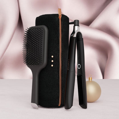 GHD PLATINUM+® GIFT SET WITH BAG AND PADDLE BRUSH IN BLACK