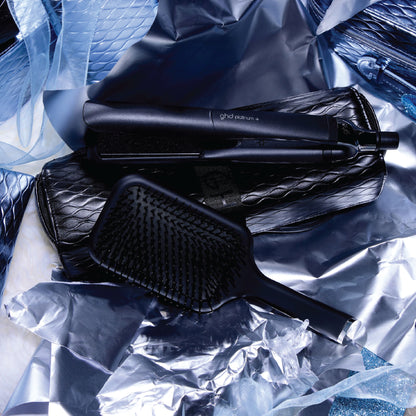 ghd PLATINUM+ WITH PADDLE BRUSH & HEAT-RESISTANT BAG GIFT SET